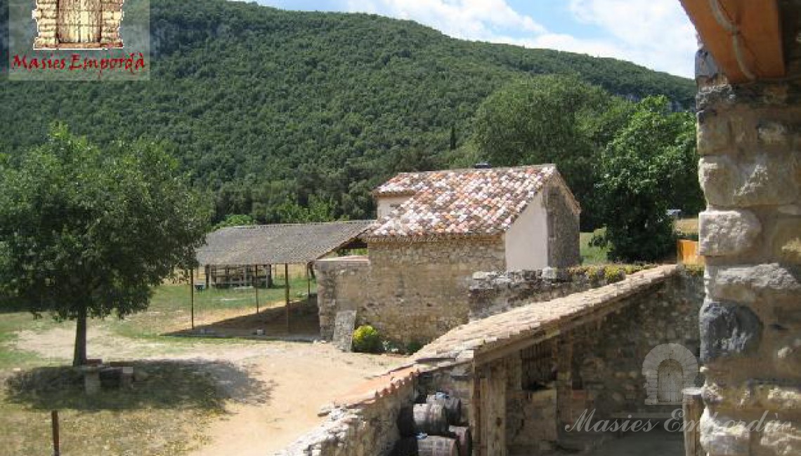 Vista desde la terraza de la masía de la construcción anexa 