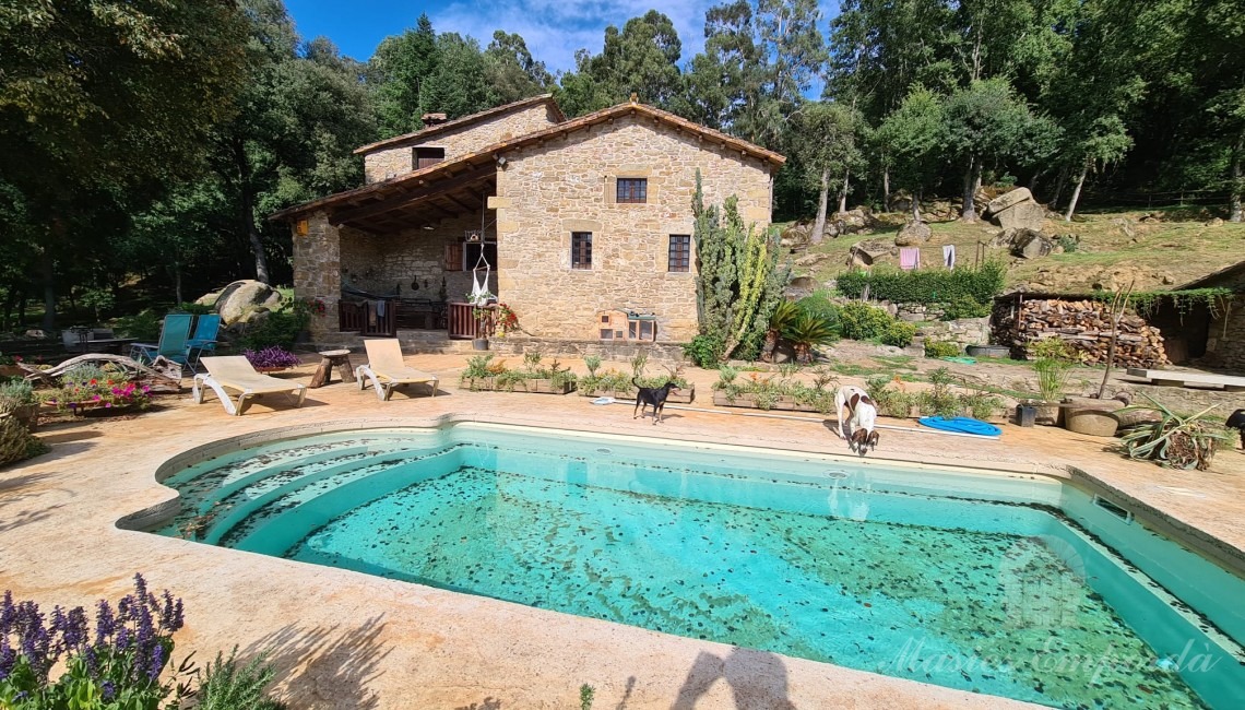 Facade of the farmhouse 