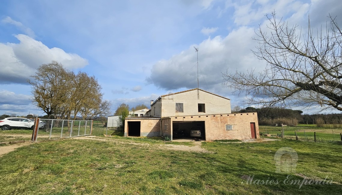 Side view of the farmhouse