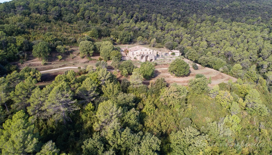 Panoramic aerial view of the farmhouse