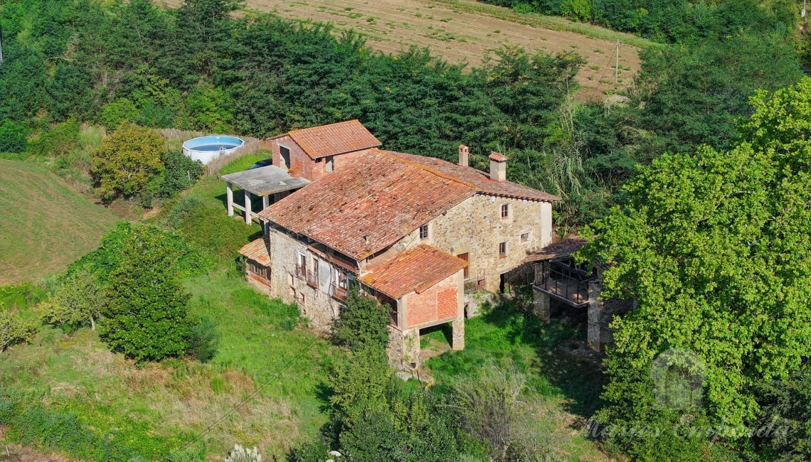 Views of the farmhouse as a whole