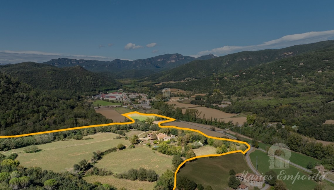 Views of the property with marked boundaries 