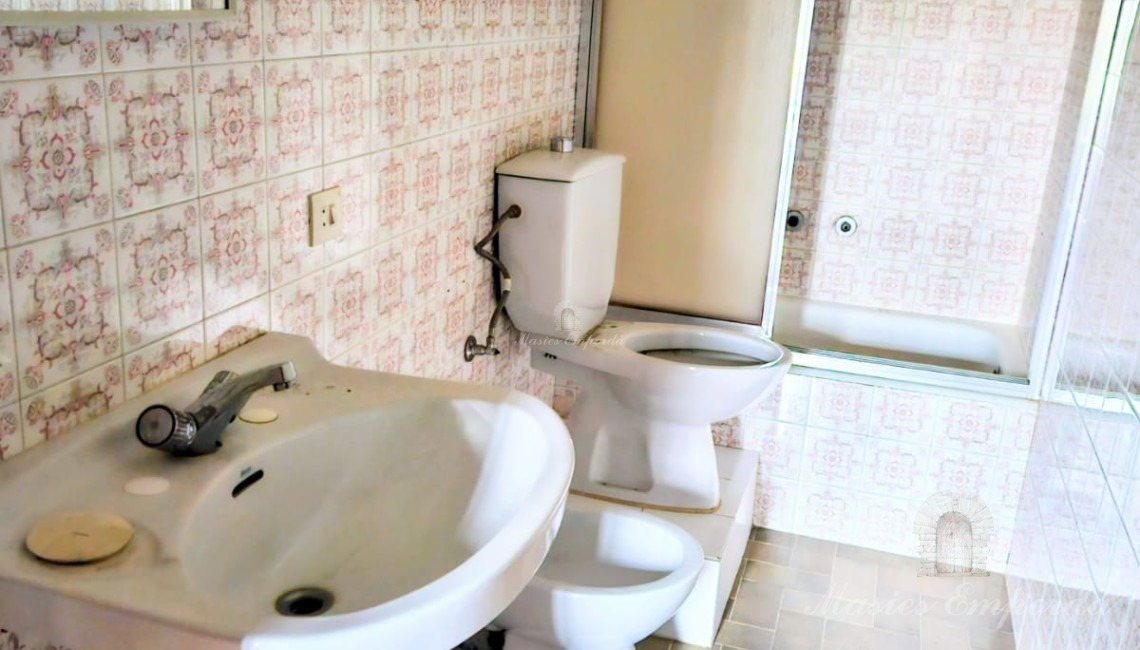 baño con bañera