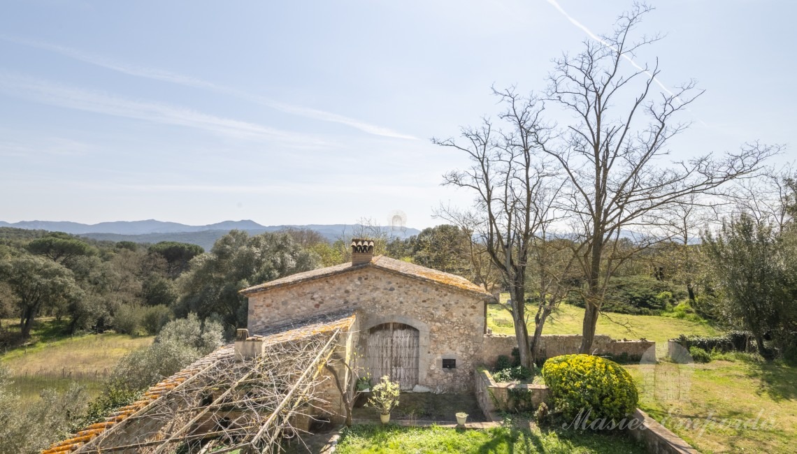 View of the annexe to the farmhouse from the first-floor terrace 