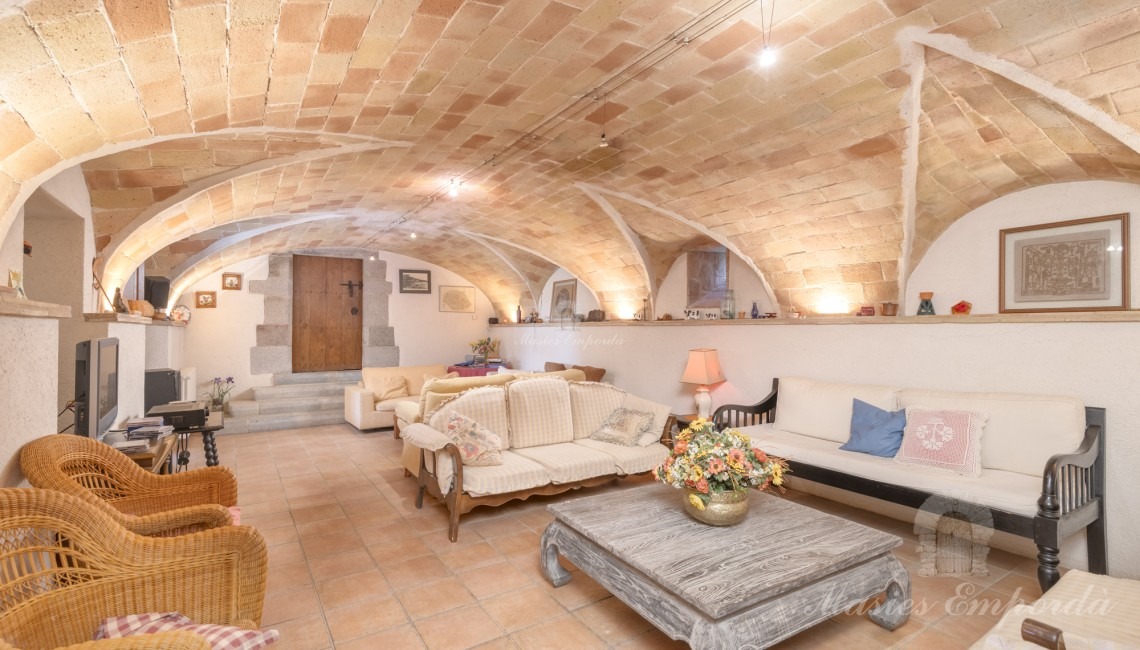 Ground-floor living room 