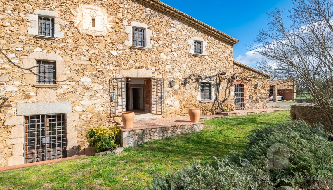 Views of the farmhouse
