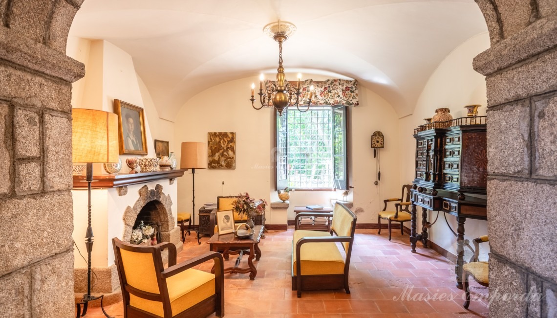 Living room attached to the hallway