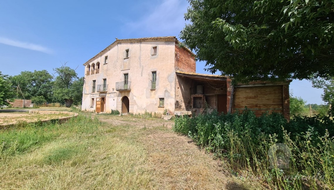 Façade of the farmhouse