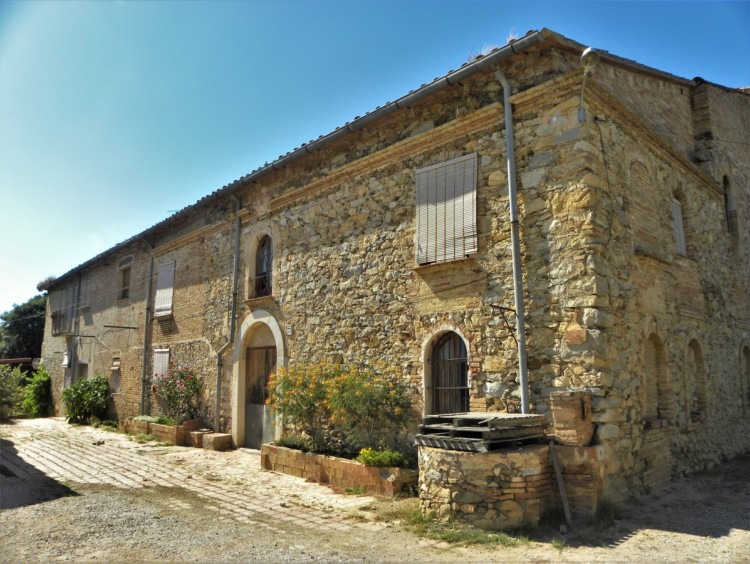 Facade of the farmhouse