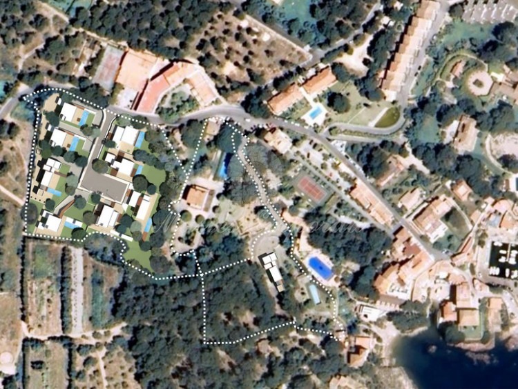 Vista aérea de la propiedad con todo lujo de detalles de la misma.  