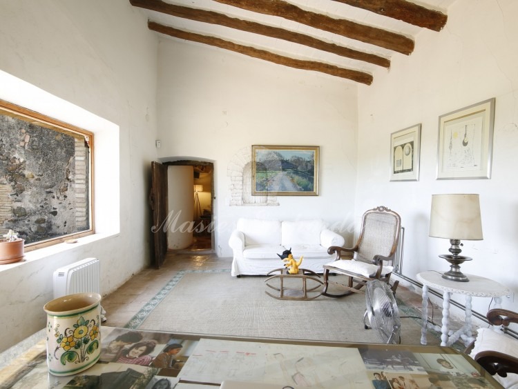 Third living room with terrace and views of the valley