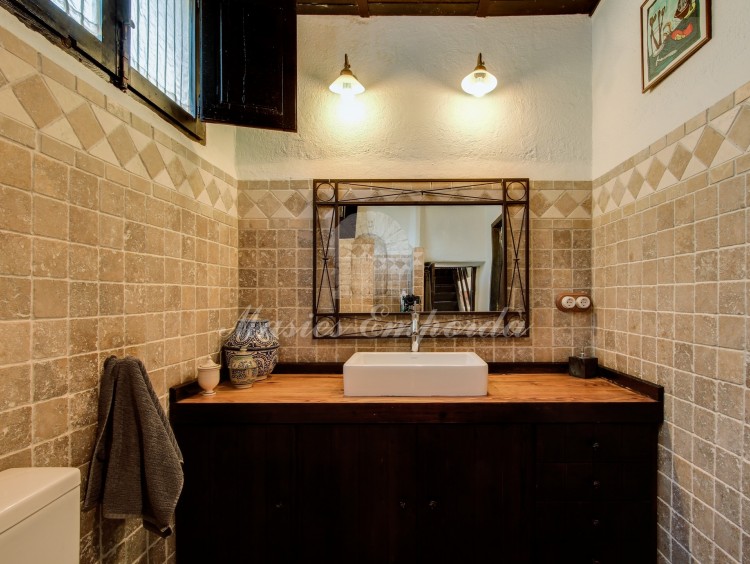 Ground floor bathroom 