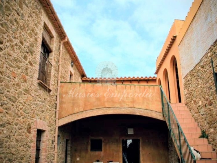 Pati interior de la masia