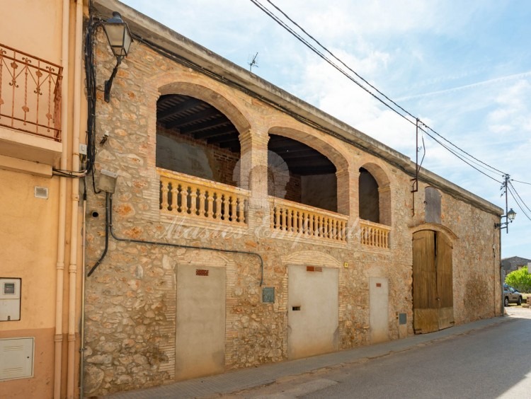 Side facade